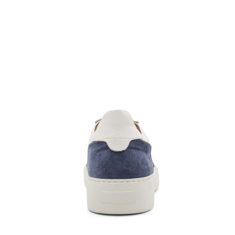 Dezi Sneaker