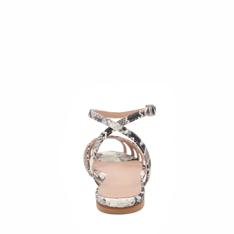 Marta Sandal